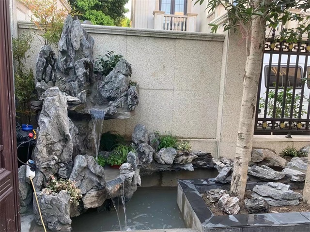 贵州庭院假山鱼池的方位